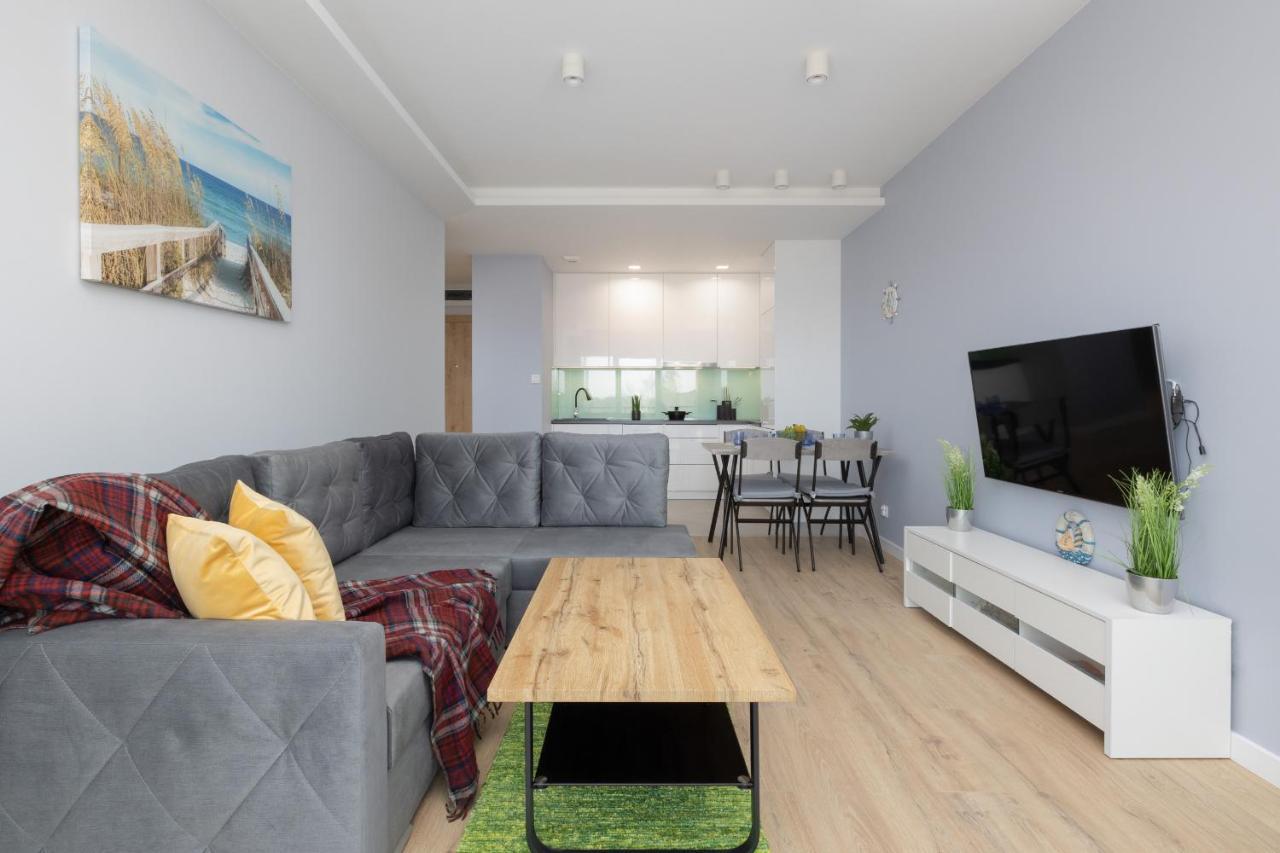 Wellness & Riverfront With Parking By Renters Dziwnow