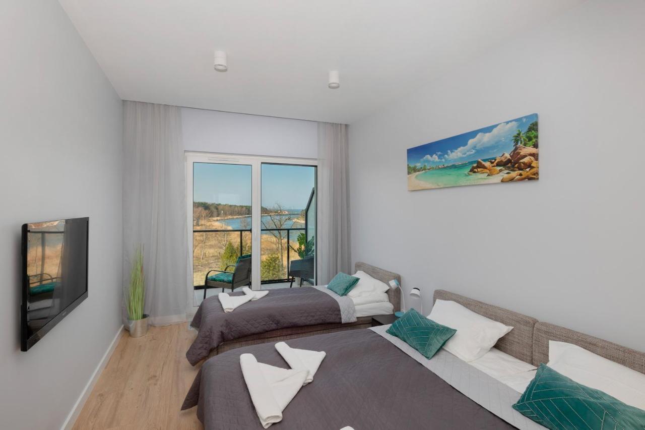 Wellness & Riverfront With Parking By Renters Apartament *