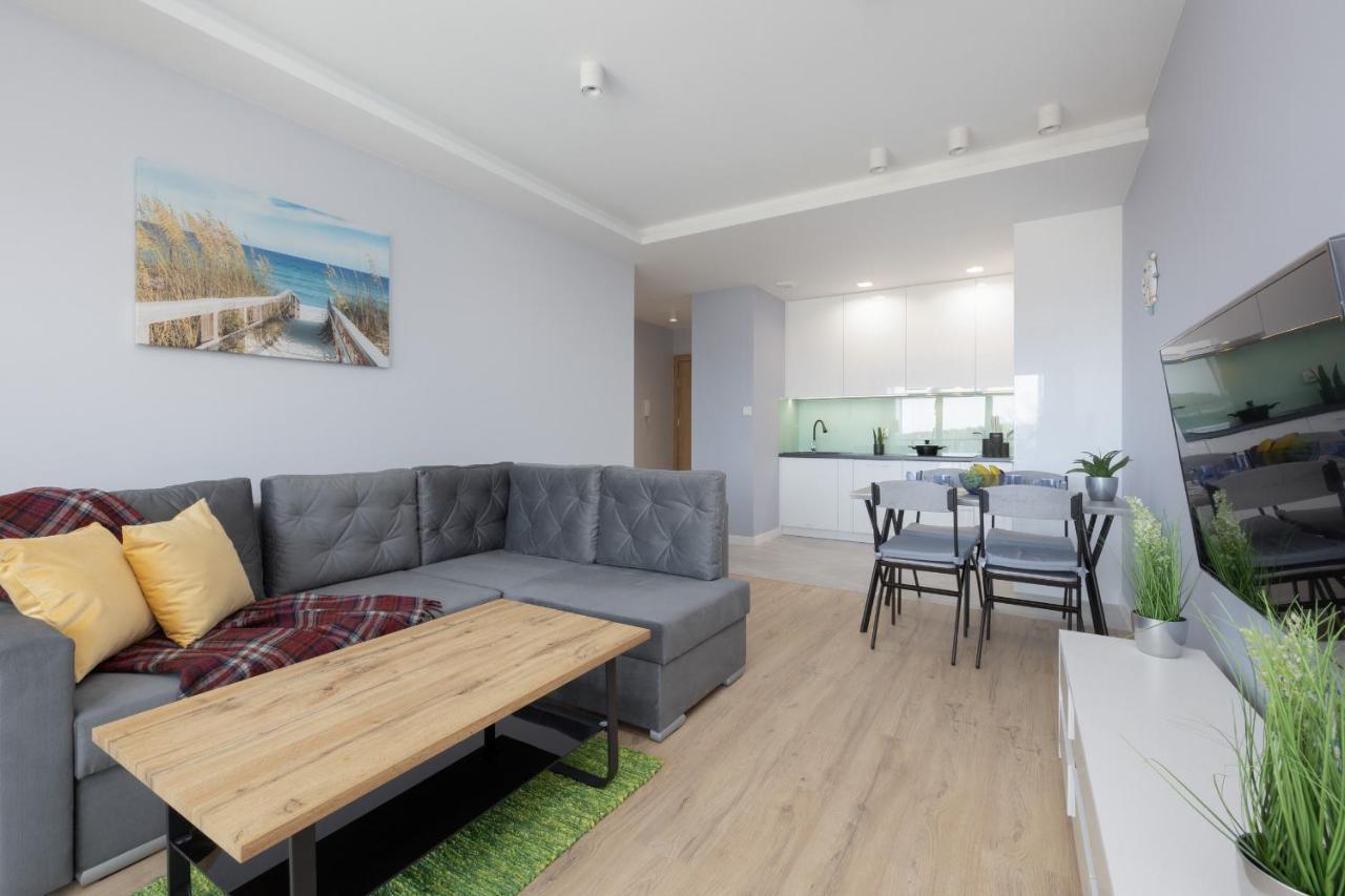 Wellness & Riverfront With Parking By Renters Apartment