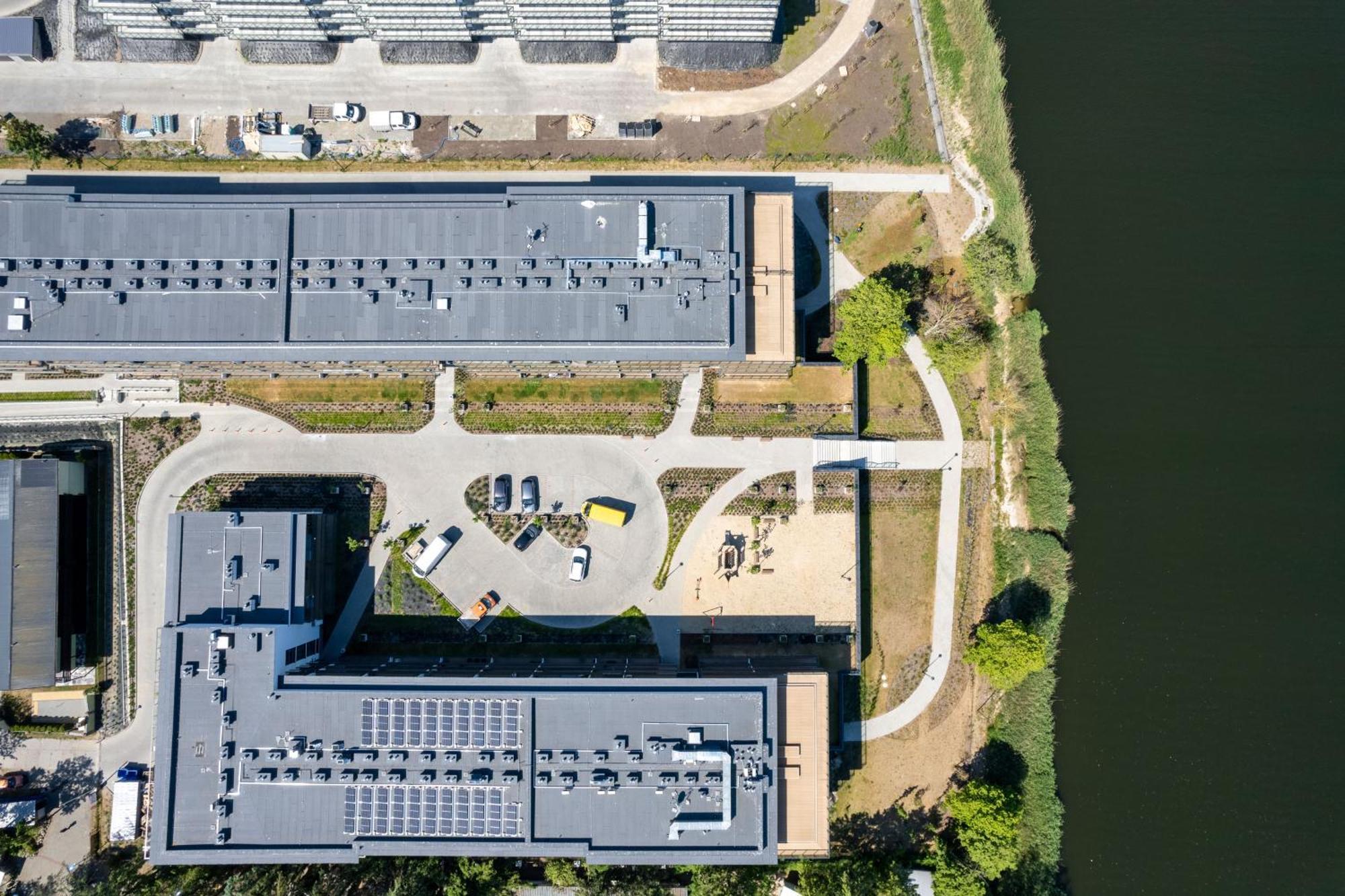 Wellness & Riverfront With Parking By Renters