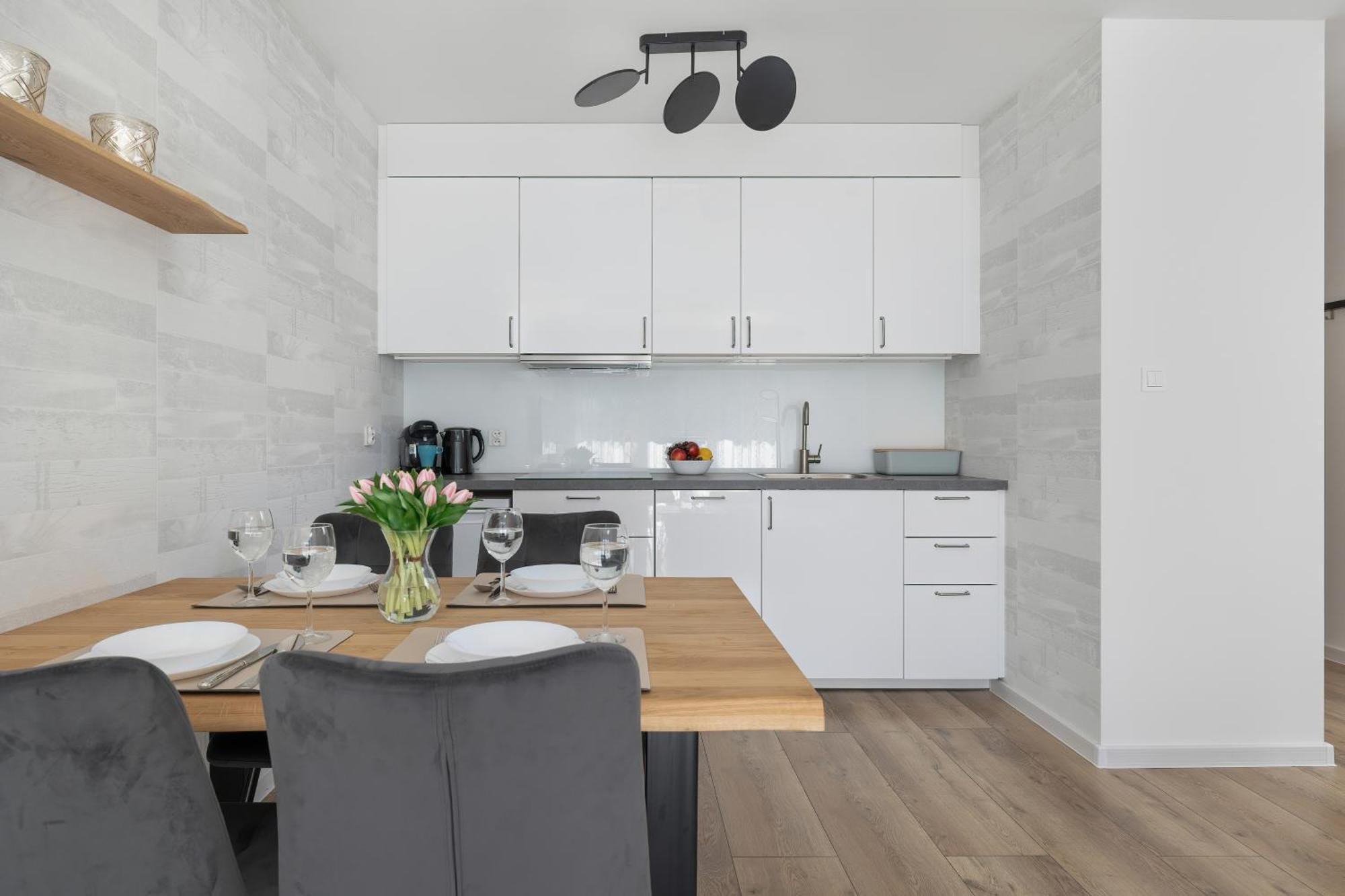 Apartment Wellness & Riverfront With Parking By Renters